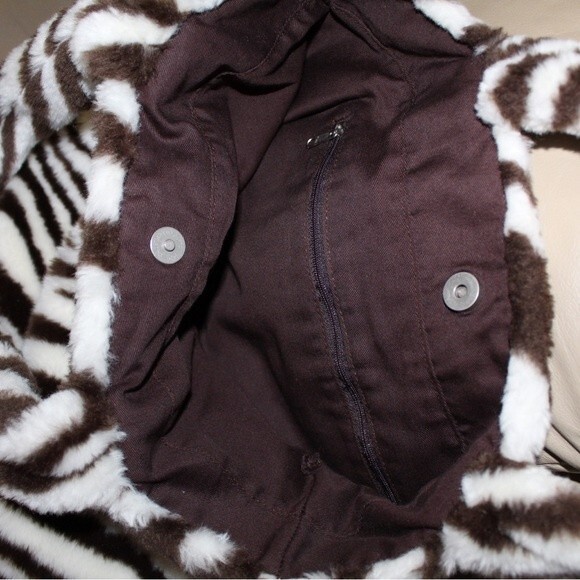 Pottery Barn Teen Fluffy Faux Fur Zebra Tote - Picture 4 of 6
